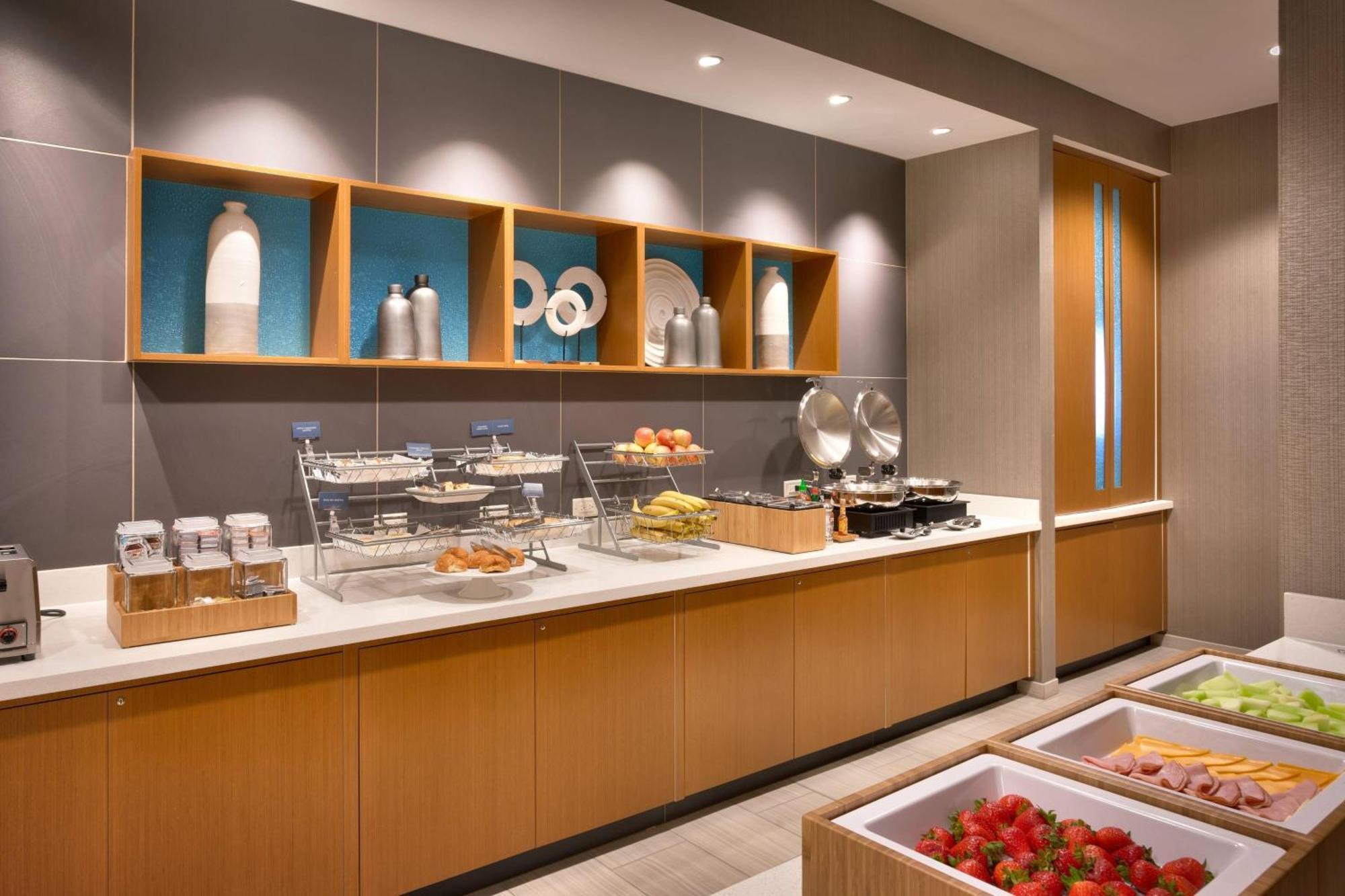 Springhill Suites By Marriott Coralville Exterior foto